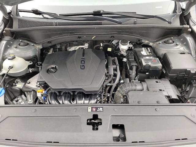 Photo of 2021 Gray Hyundai SANTA FE