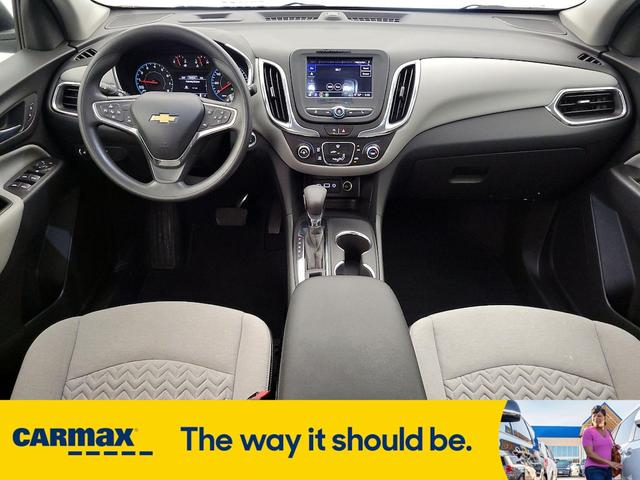 Photo of 2022 Silver Chevrolet Equinox