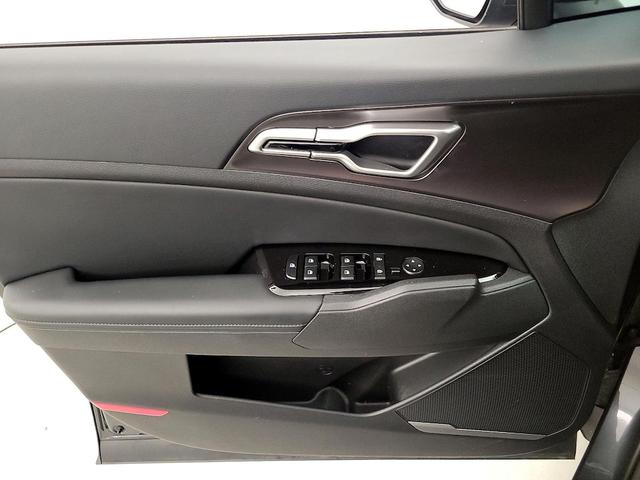 Photo of 2023 Gray Kia Sportage Hybrid