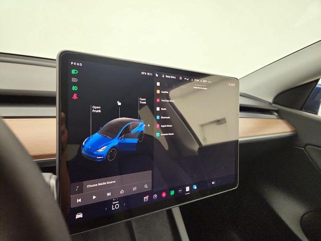Photo of 2022 Blue Tesla Model Y
