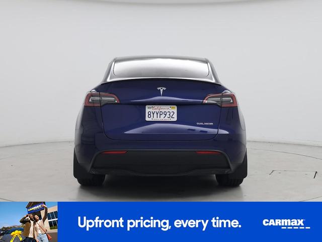 Photo of 2022 Blue Tesla Model Y