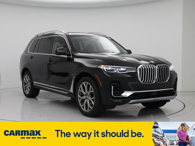 2022 BMW X7
