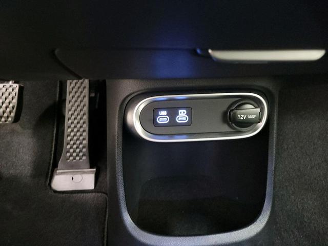 Photo of 2023 Silver Genesis GV60