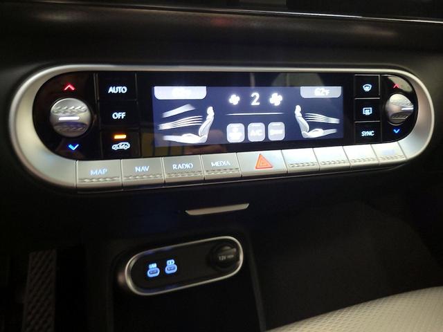 Photo of 2023 Silver Genesis GV60