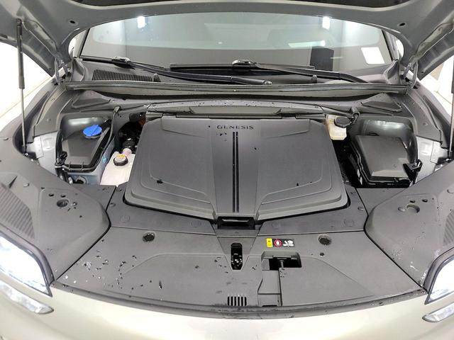 Photo of 2023 Silver Genesis GV60