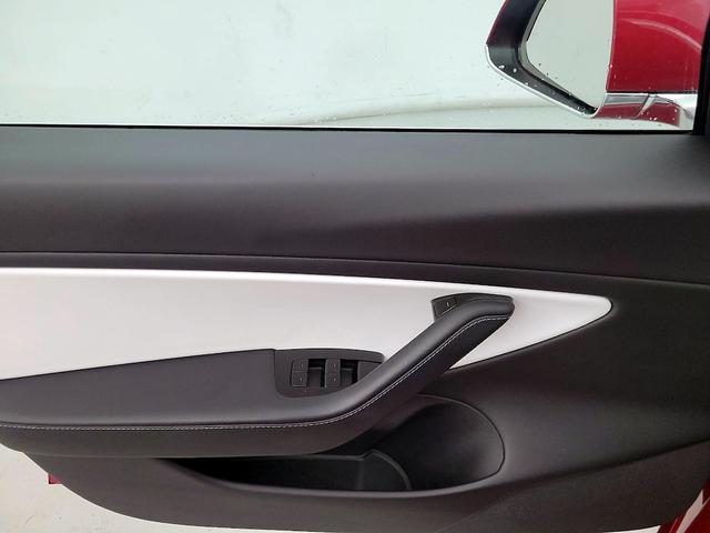 Photo of 2020 Red Tesla Model 3