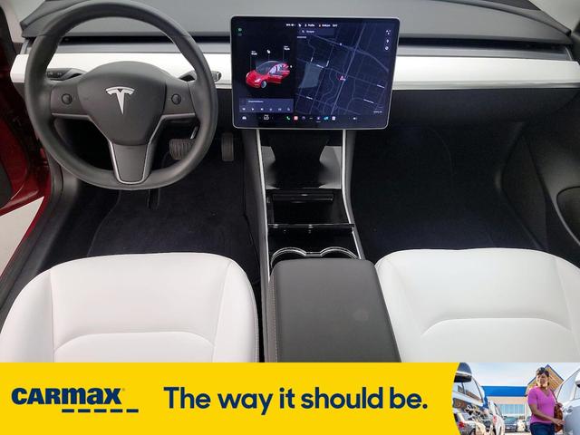 Photo of 2020 Red Tesla Model 3
