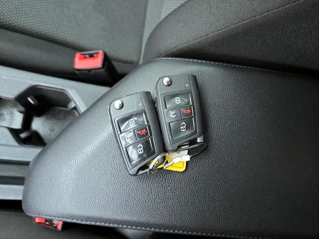 Photo of 2019 Black Volkswagen Jetta