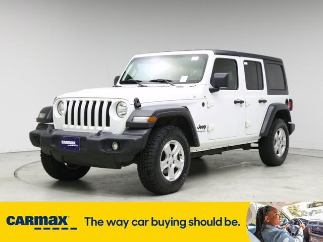 Photo of 2022 White Jeep Wrangler