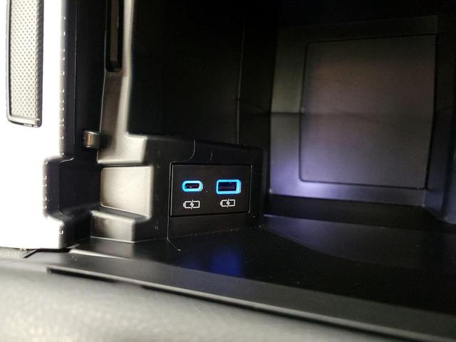 Photo of 2024 Black Toyota Sienna