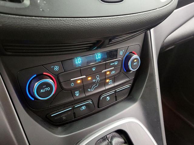 Photo of 2017 Blue Ford C-Max Energi