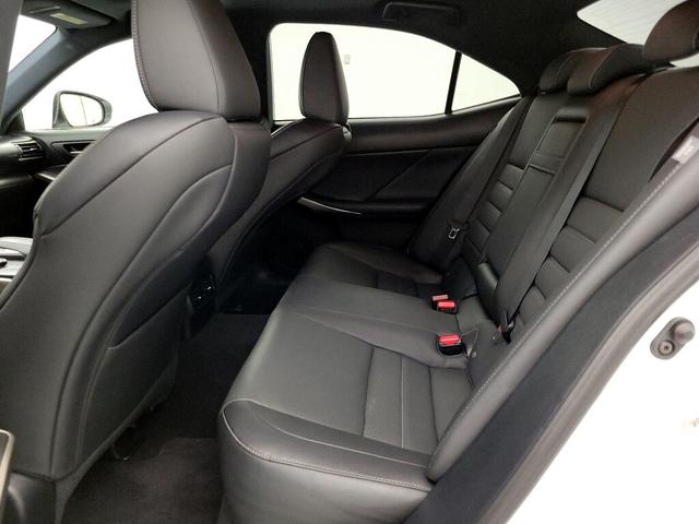 Photo of 2019 White Lexus IS 300