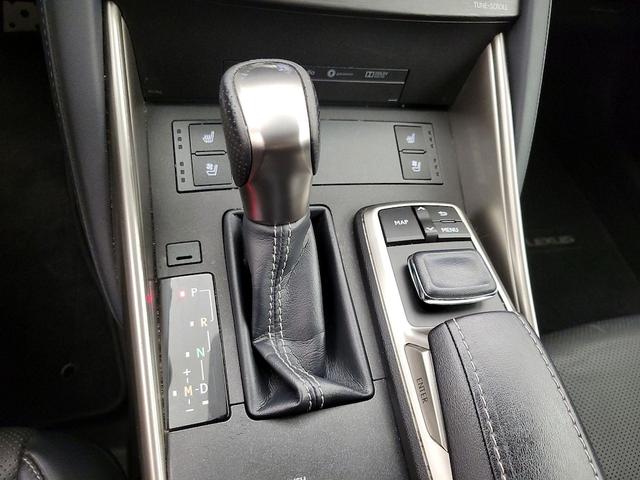 Photo of 2019 White Lexus IS 300
