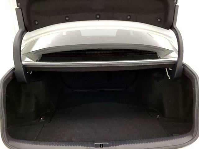 Photo of 2019 White Lexus IS 300