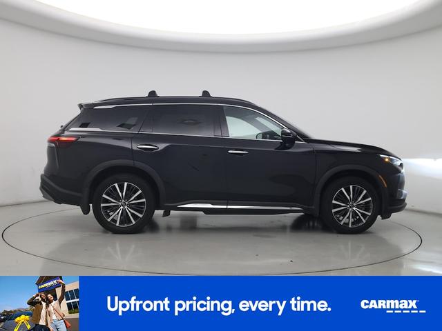 Photo of 2023 Black INFINITI QX60