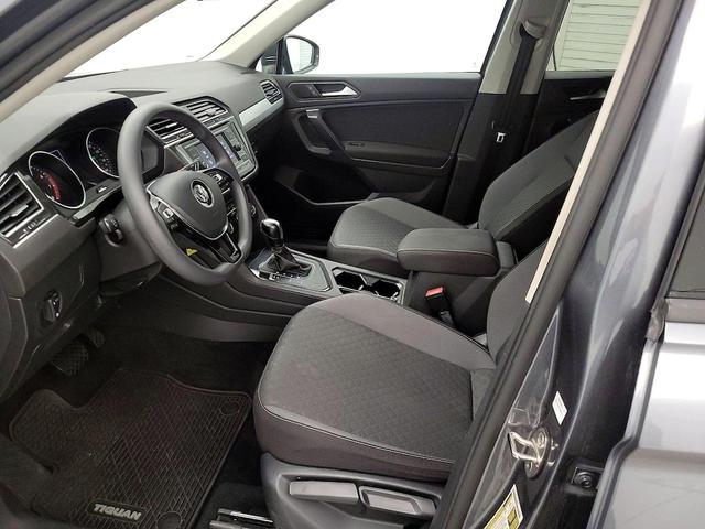 Photo of 2021 Gray Volkswagen Tiguan
