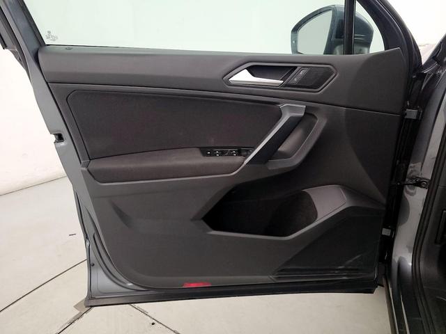 Photo of 2021 Gray Volkswagen Tiguan