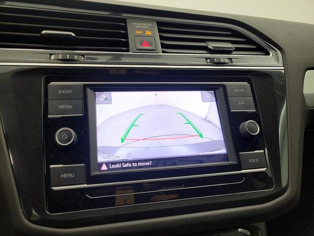 Photo of 2021 Gray Volkswagen Tiguan