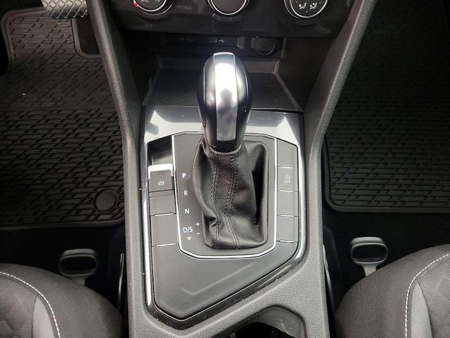 Photo of 2021 Gray Volkswagen Tiguan