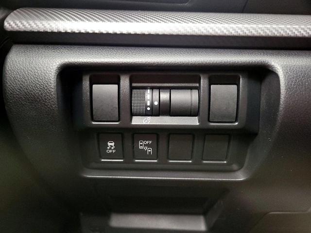 Photo of 2020 White Subaru Impreza