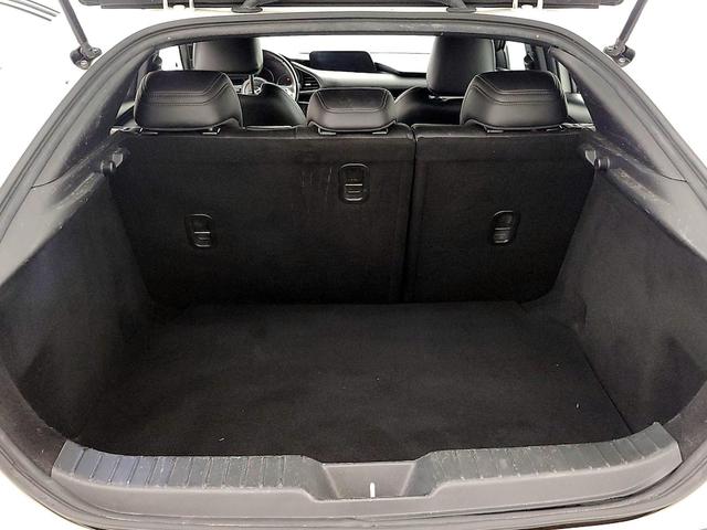 Photo of 2019 White Mazda Mazda3