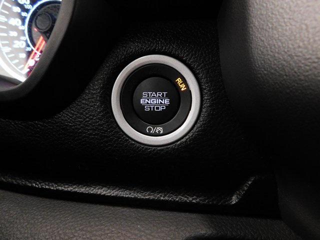 Photo of 2023 Diamond Black Crystal Pearlcoat RAM 1500