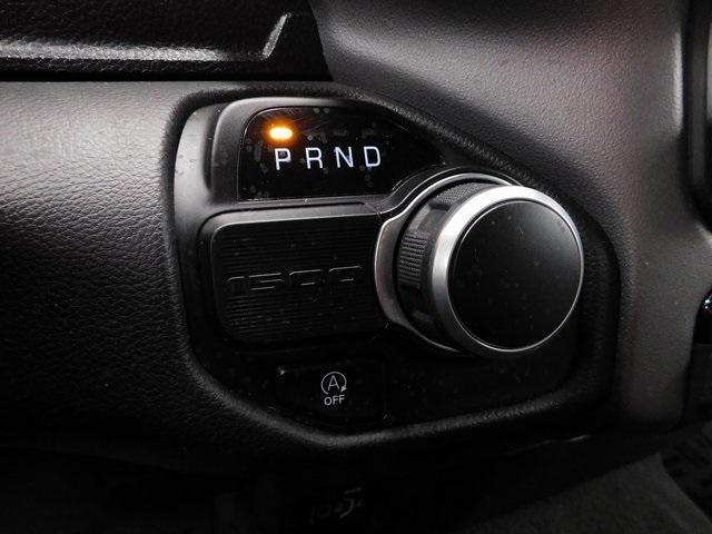 Photo of 2023 Diamond Black Crystal Pearlcoat RAM 1500