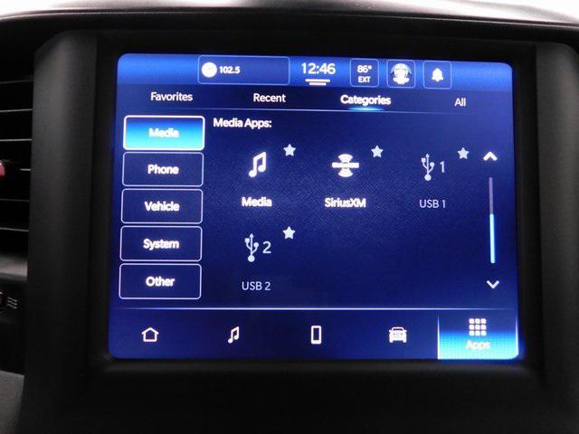 Photo of 2023 Diamond Black Crystal Pearlcoat RAM 1500