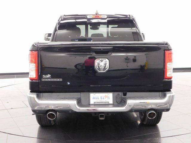 Photo of 2023 Diamond Black Crystal Pearlcoat RAM 1500