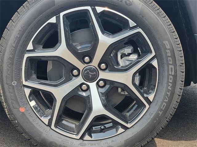 Photo of 2025 Bright White Clearcoat Jeep Compass