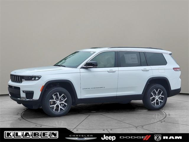 Photo of 2025 Bright White Clearcoat Jeep Grand Cherokee L