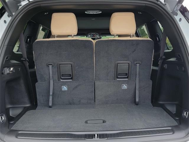 Photo of 2025 Bright White Clearcoat Jeep Grand Cherokee L