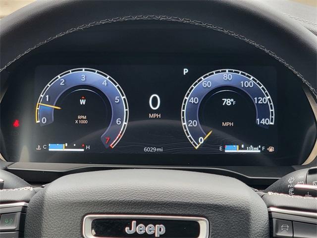 Photo of 2024 Metallic Jeep Grand Cherokee L