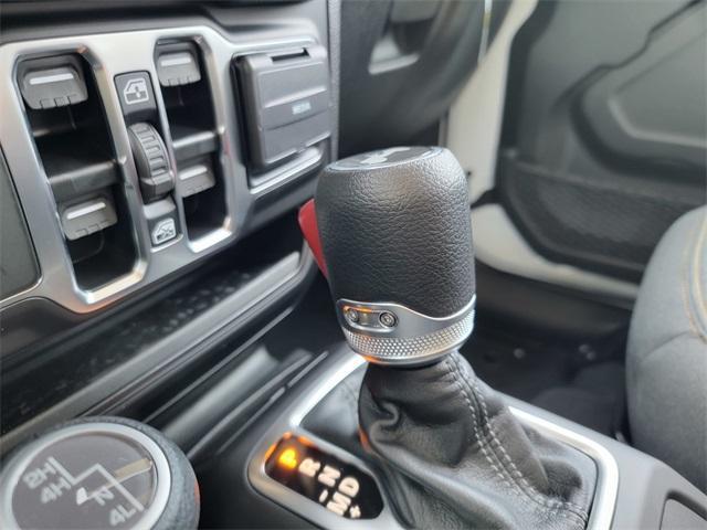 Photo of 2025 Bright White Clearcoat Jeep Wrangler