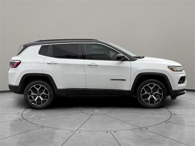 Photo of 2025 Bright White Clearcoat Jeep Compass
