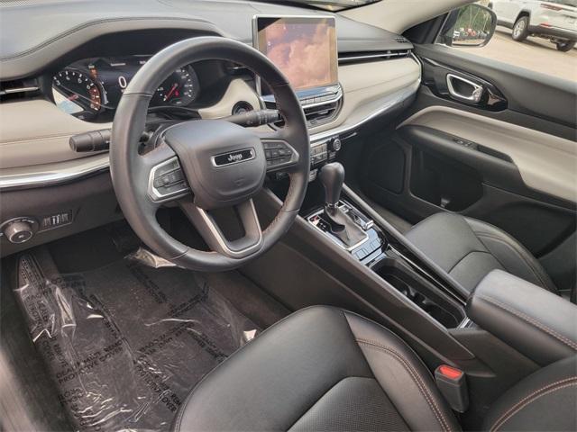 Photo of 2022 Diamond Black Jeep Compass
