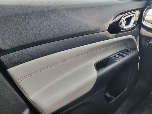 Photo of 2022 Diamond Black Jeep Compass
