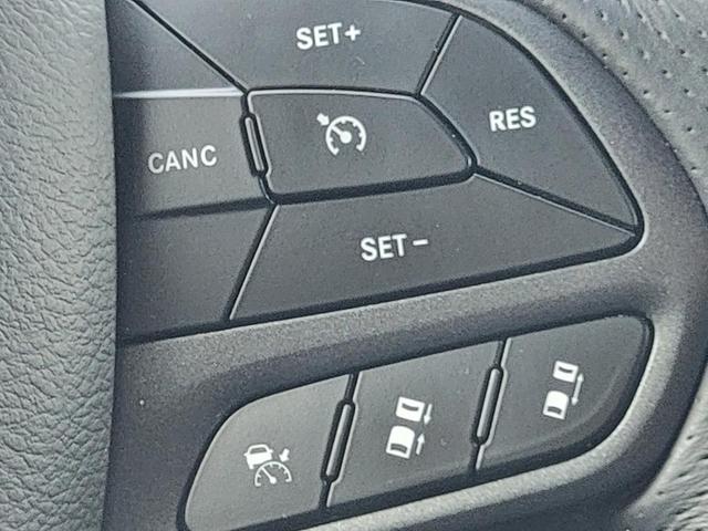 Photo of 2022 DB Black Clearcoat Dodge Durango