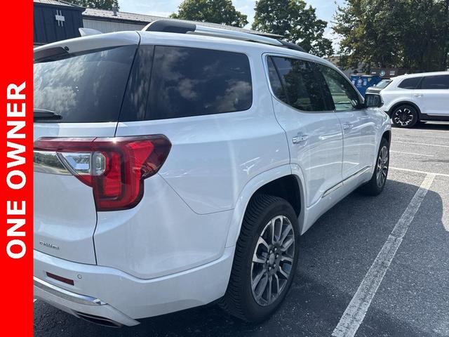 Photo of 2021 White Frost Tricoat GMC Acadia