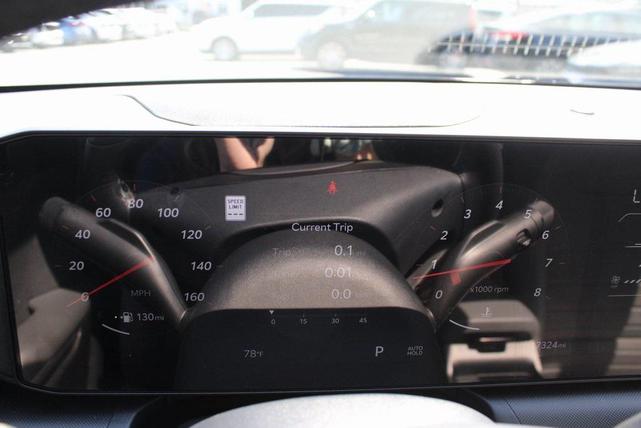 Photo of 2025 Snow White Pearl Kia K4