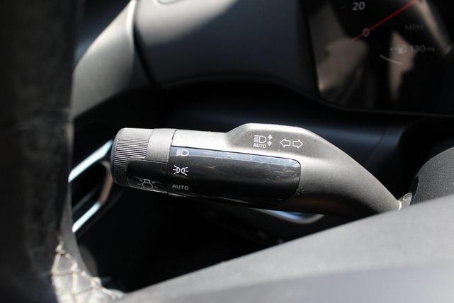 Photo of 2025 Snow White Pearl Kia K4