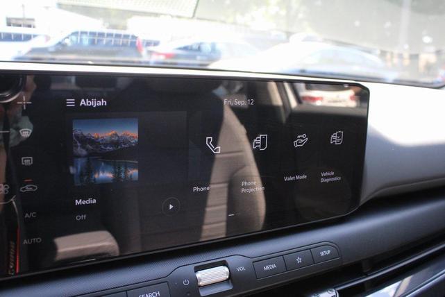 Photo of 2025 Snow White Pearl Kia K4