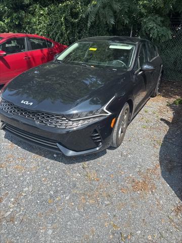 Photo of 2022 Ebony Black Kia K5