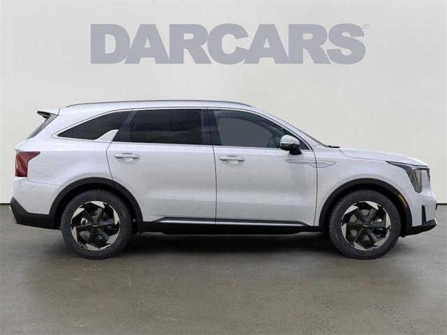 Photo of 2025 Snow White Pearl Kia Sorento Hybrid
