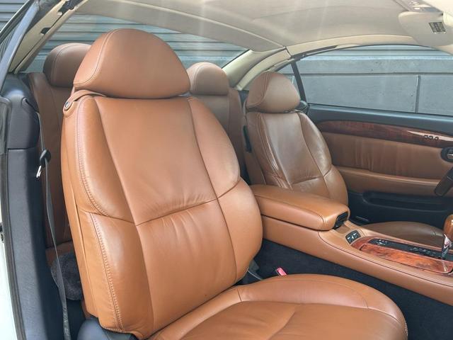 Photo of 2005 Millennium Silver Metallic Lexus SC 430