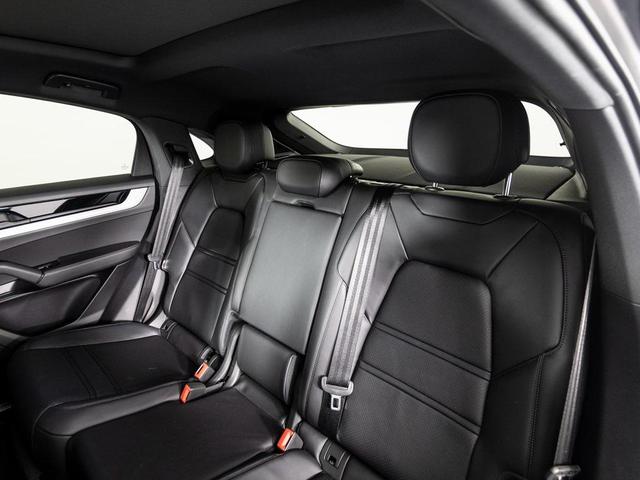 Photo of 2024 Black Porsche Cayenne