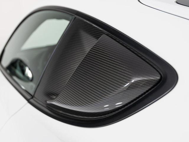 Photo of 2023 White Porsche 718 Cayman