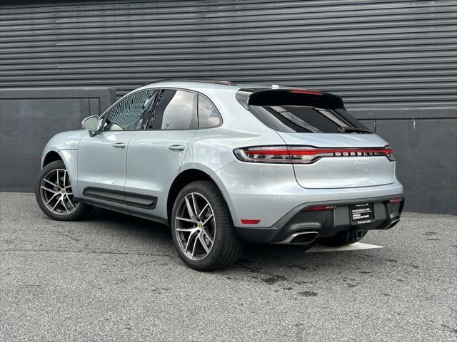 Photo of 2025 Dolomite Silver Metallic Porsche Macan