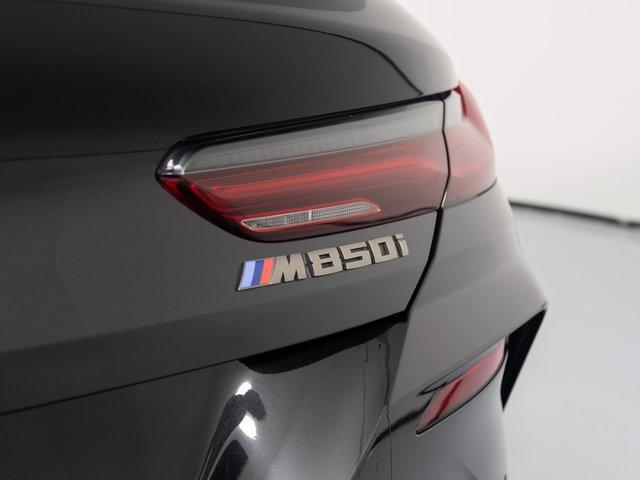 Photo of 2019 Black Sapphire Metallic BMW M850