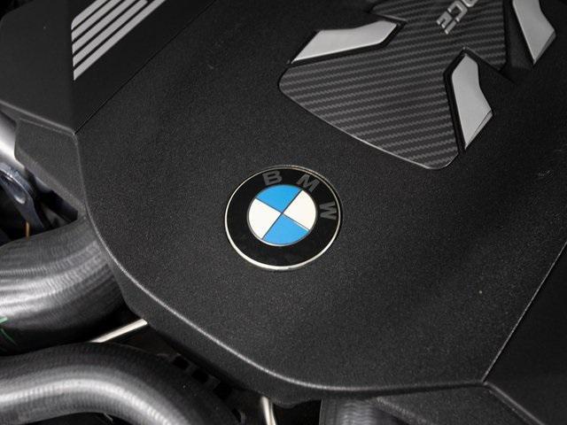 Photo of 2019 Black Sapphire Metallic BMW M850